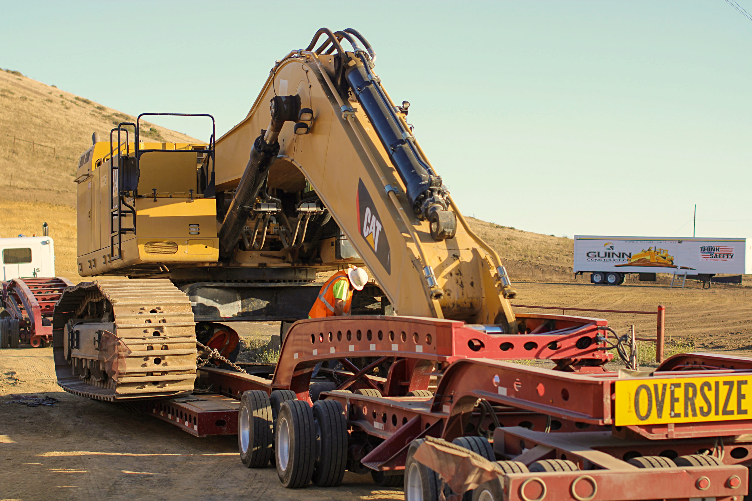 Guinn Construction Excavator Transport